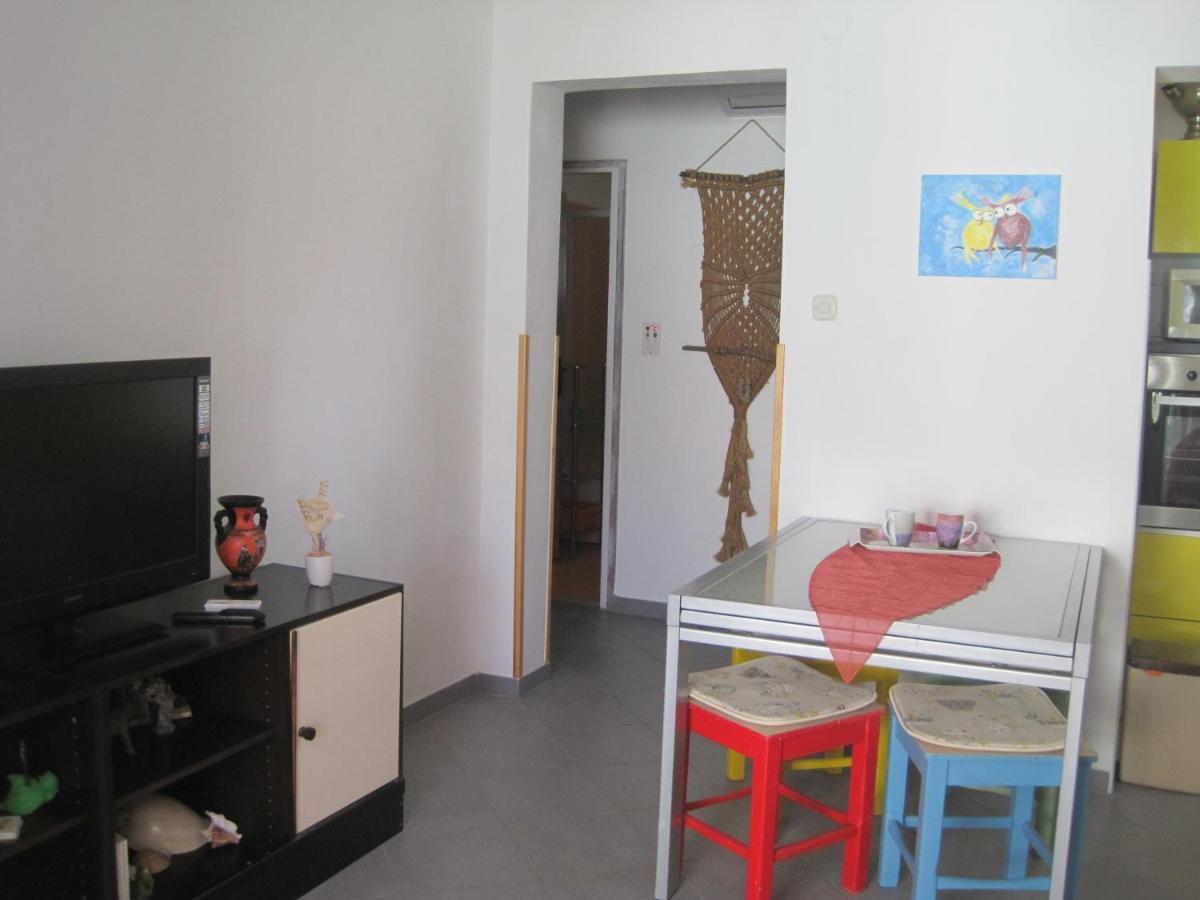 Apartments By The Sea Maslinica, Solta - 14748 מראה חיצוני תמונה