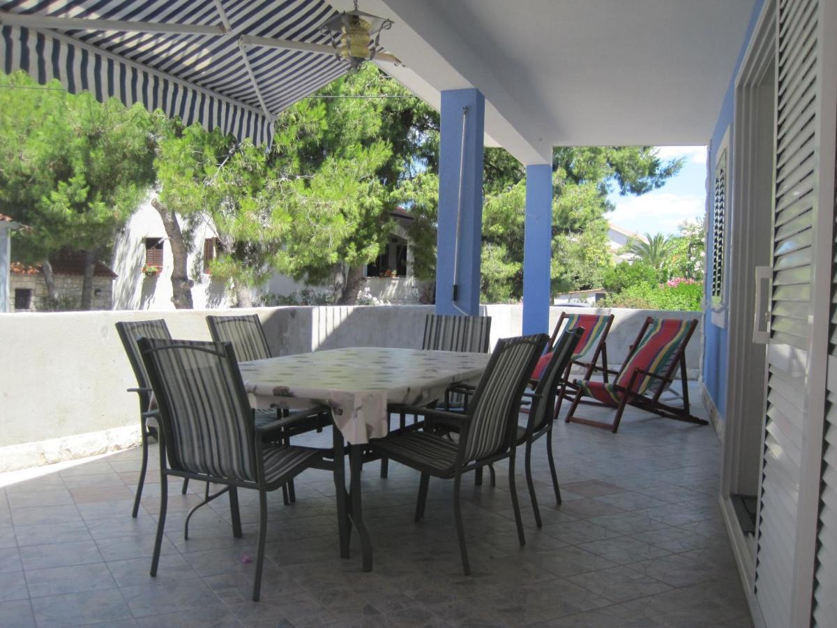 Apartments By The Sea Maslinica, Solta - 14748 מראה חיצוני תמונה